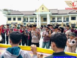 Terima Aksi Damai dari Pergerakan Masyarakat Peduli Hukum-CP di Mapolres OKU