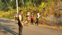 Terjadi Kebakaran Lahan di Jalan Kol Burlian di Desa Pusar Kec. Baturaja Barat Kabupaten Ogan Komering Ulu
