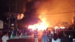 Kebakaran Hebat di Jalan Lintas Sumatera Baturaja, 8 Tempat Usaha Ludes Dilalap Api